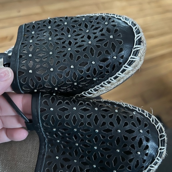 Anthropologie Jasper & Jeera Black Rosecut Espadrilles - Picture 3 of 6